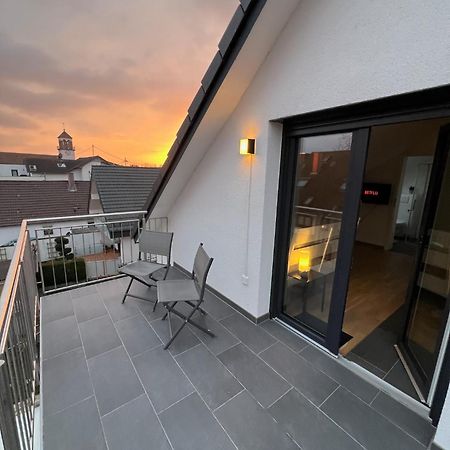 Charmantes Studio-Apartment Im Herzen Von Neureut - Fussbodenheizung, Regendusche, Waschmaschine, Stellplatz Karlsruhe Kültér fotó
